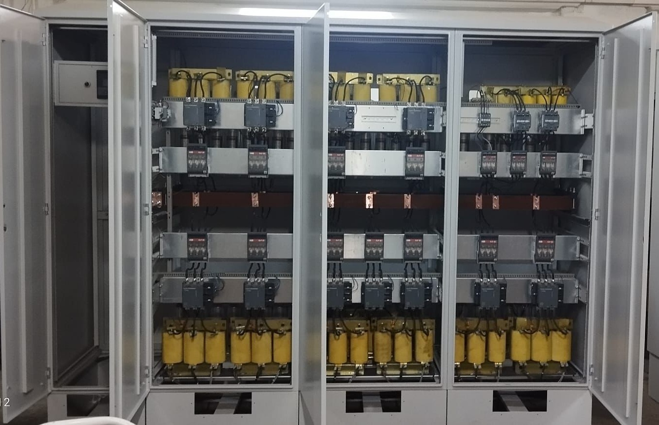 Kompanzasyon Panoları: Reaktif Güç Çözümleri ve Enerji Verimliliği